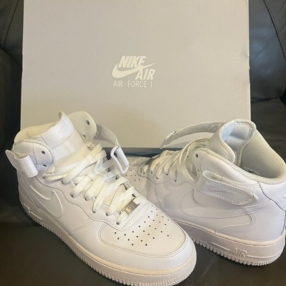 Men's Nike Af1 High Top '07 Sneakers - Picture 4 of 9